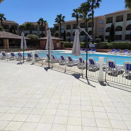 Apartmán Bel A Avec Piscine *