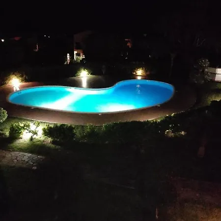 Bel A Avec Piscine Apartmán *